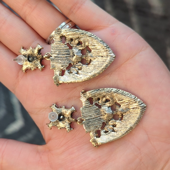 Crystal statement earrings - Picture 2 of 2